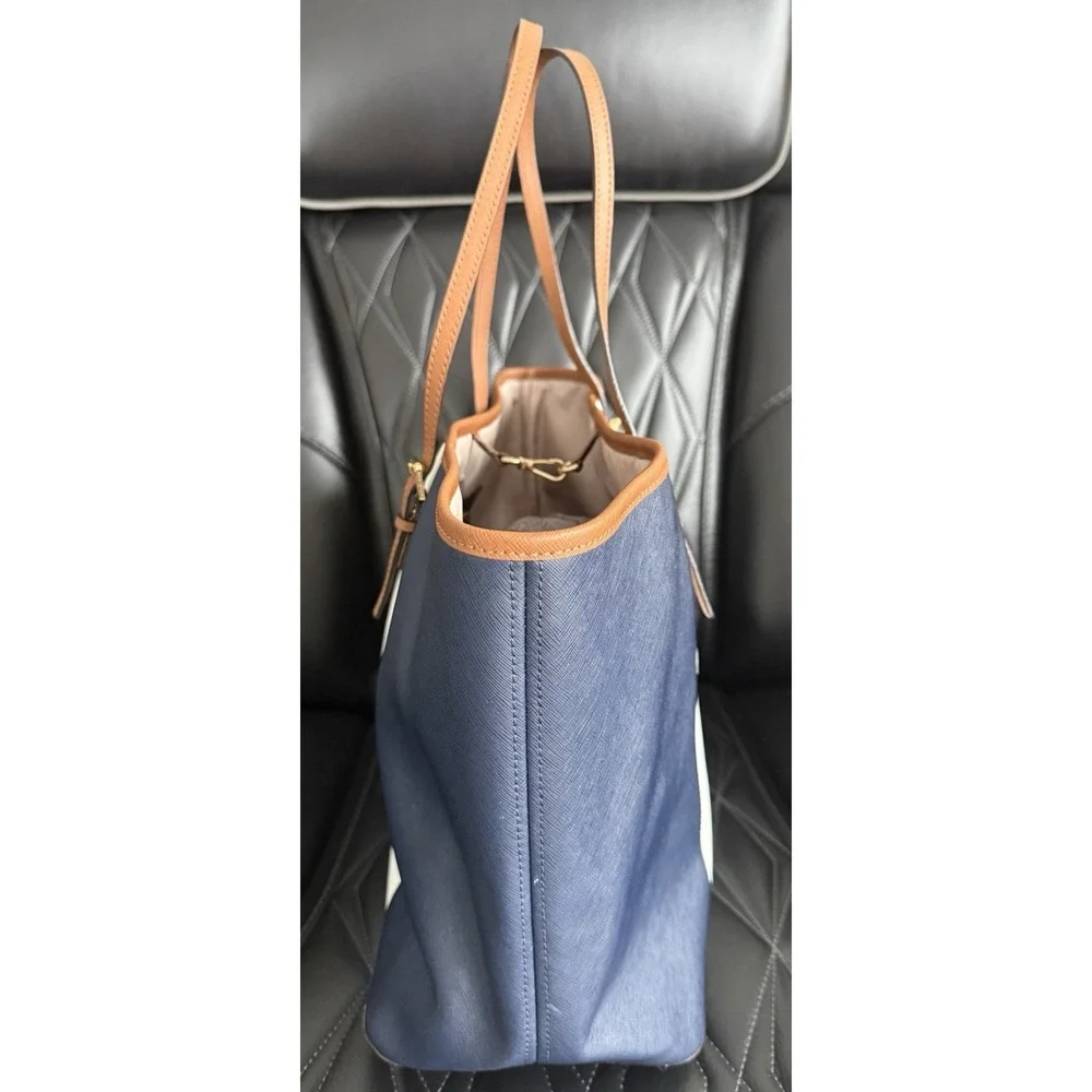 Michael Kors Jet Set Purse Handbag Tote Center Stripe Navy White Dust Bag